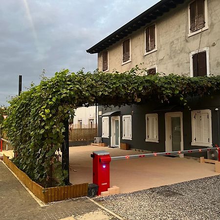 La Pergola Suites دوسّوبونو المظهر الخارجي الصورة